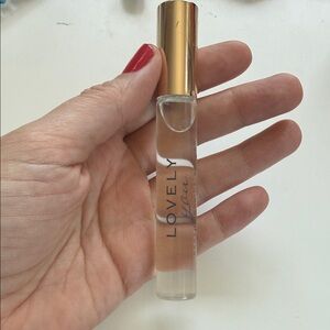 Sara Jessica Parker Lovely - Gold Cap